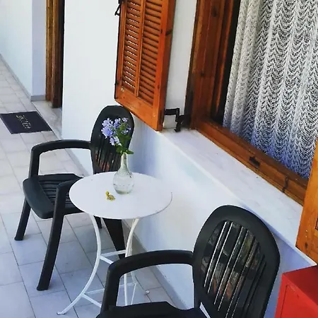 Apelati بيت ريفي *